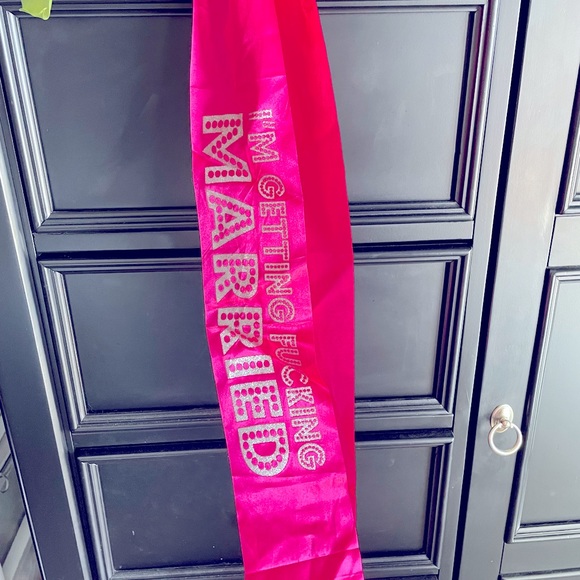 ☀️ Bachelorette/bride party basket! Just add the basket! More listed!🌈 - Picture 11 of 16